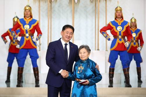 ubpress/image/2025/10/29/89taoshy9lls0o7t/Кино